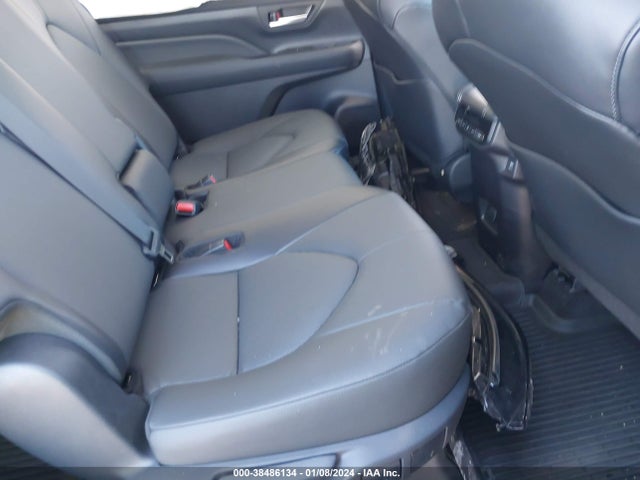 Toyota Grand Highlander Xle 2024 5TDAAAB56RS005584 Image 8