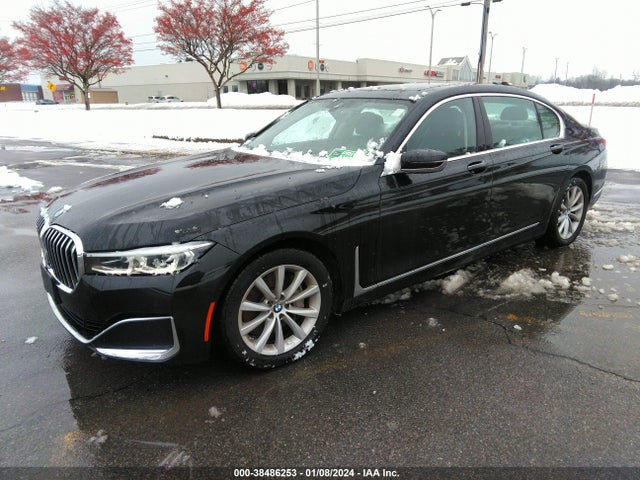 BMW 740 Xi 2020 WBA7T4C05LGF97389 Image 2