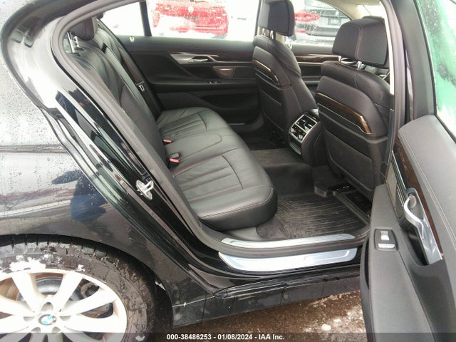 BMW 740 Xi 2020 WBA7T4C05LGF97389 Image 8