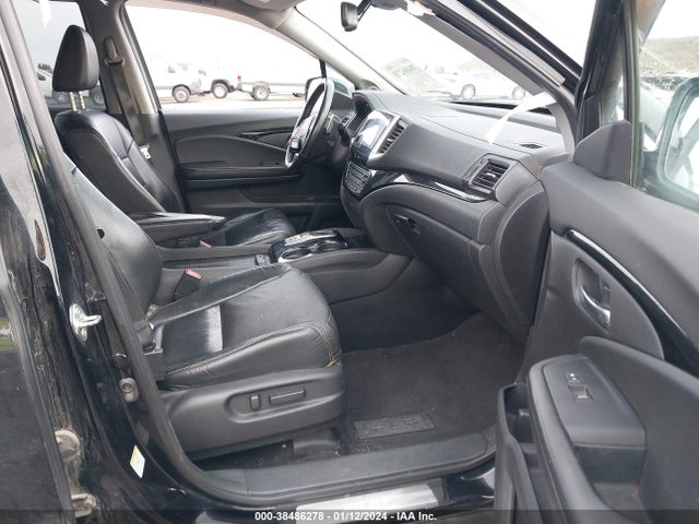 Honda Pilot Touring 2016 5FNYF6H98GB055430 Image 5