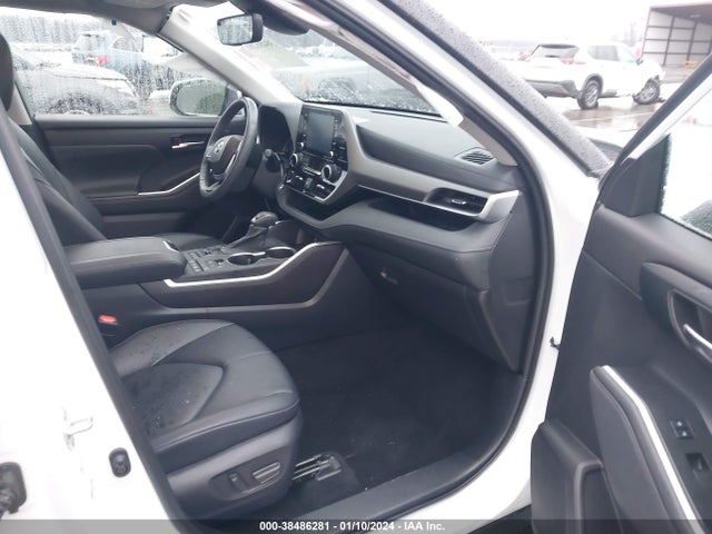 Toyota Highlander Xle 2022 5TDGZRBH4NS594639 Image 5