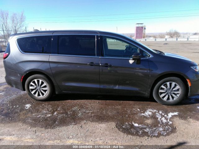 2C4RC1L77NR122946 Chrysler Pacifica Hybrid Touring L
