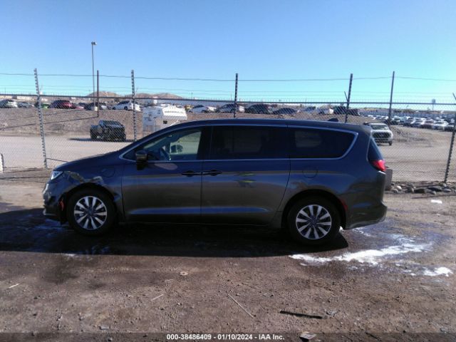 2C4RC1L77NR122946 Chrysler Pacifica Hybrid Touring L