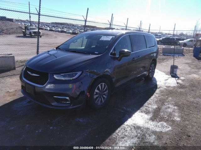 2C4RC1L77NR122946 Chrysler Pacifica Hybrid Touring L