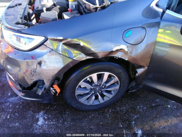2C4RC1L77NR122946 Chrysler Pacifica Hybrid Touring L