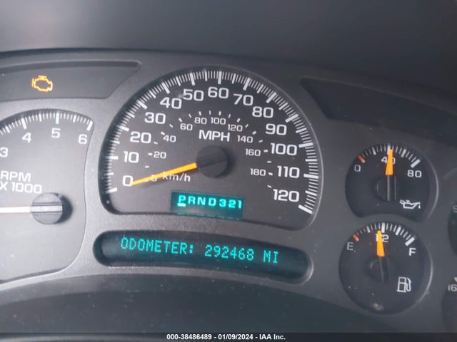 38486489 :رقم المزاد ، 1GNEK13Z64R208876 vin ، 2004 Chevrolet Tahoe Z71 مزاد بيع
