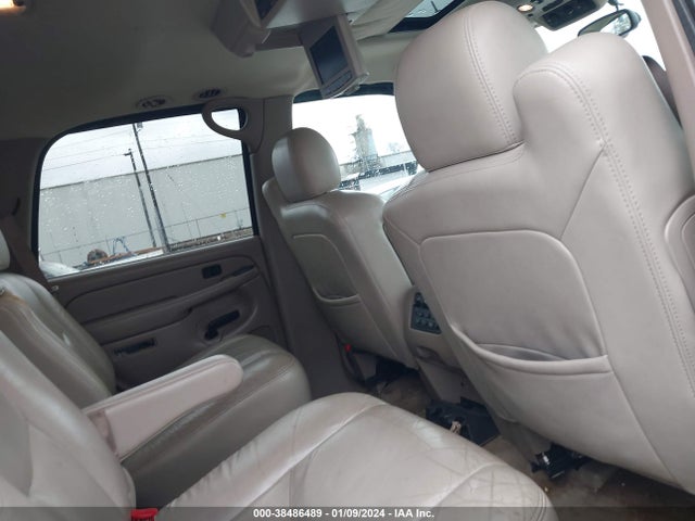 38486489 :رقم المزاد ، 1GNEK13Z64R208876 vin ، 2004 Chevrolet Tahoe Z71 مزاد بيع