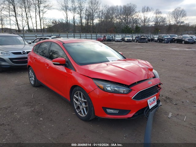 2015 FORD FOCUS SE VIN: 1FADP3K27FL302864