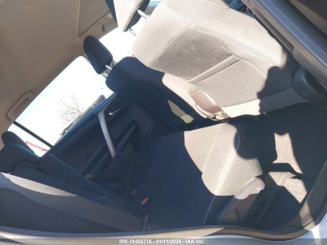 2T3RFREV7JW732248 Toyota Rav4 Xle