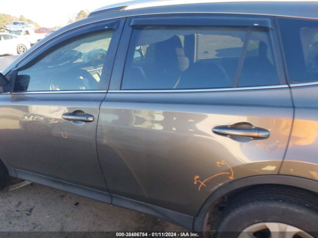 JTMZFREV0ED032770 Toyota RAV4 LE