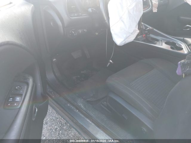 2C3CDZAG9JH305886 Dodge Challenger Sxt