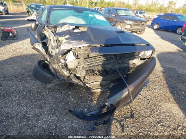 2C3CDZAG9JH305886 Dodge Challenger Sxt