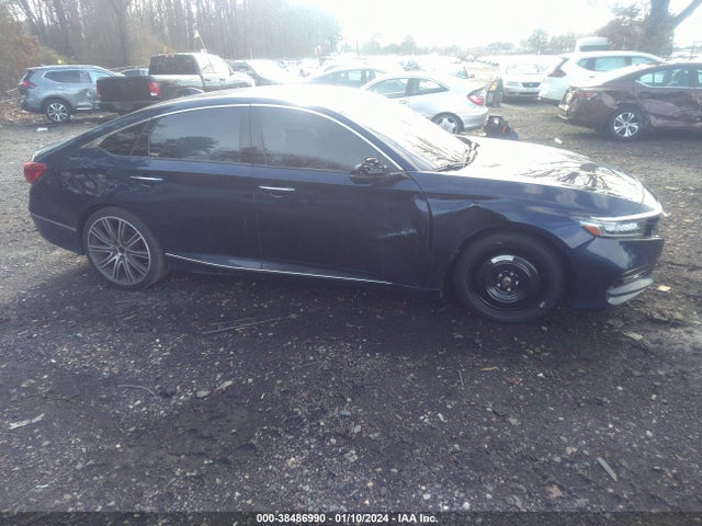 Honda Accord Touring 2018 1HGCV1F94JA186200 Image 13