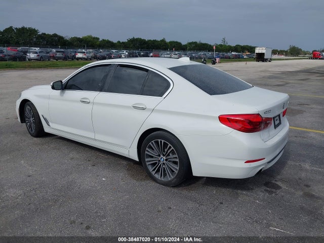 WBAJA7C52JG909607 BMW 530I