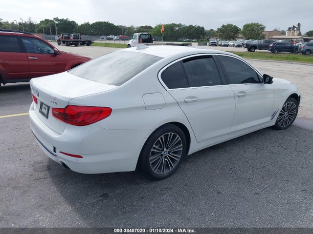 WBAJA7C52JG909607 BMW 530I