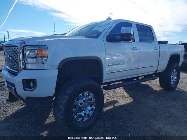 1GT12UE8XGF201920 GMC Sierra 2500hd Denali
