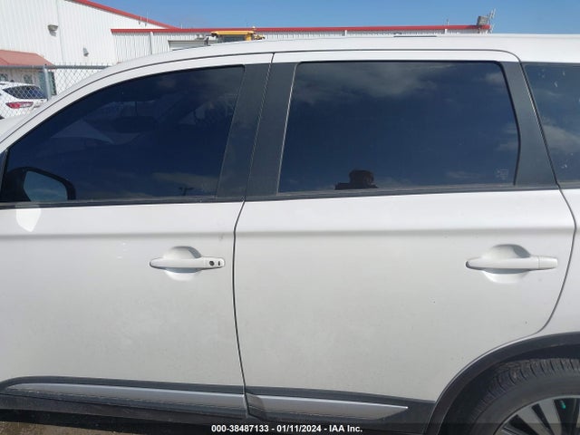 Mitsubishi Outlander Se 2.4 2020 JA4AD3A37LZ047037 Image 14