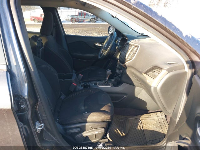 Jeep Cherokee Latitude 2016 1C4PJMCS7GW342066 Image 5