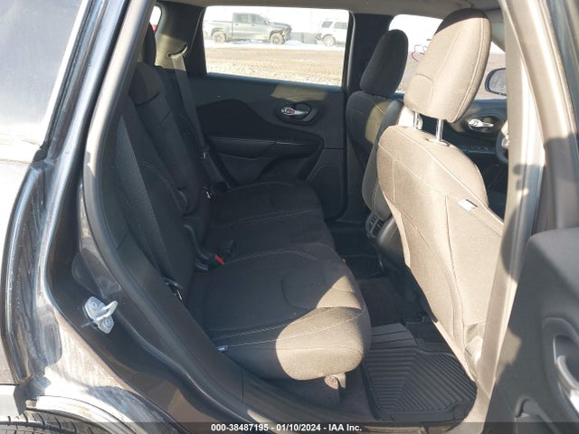 Jeep Cherokee Latitude 2016 1C4PJMCS7GW342066 Image 8