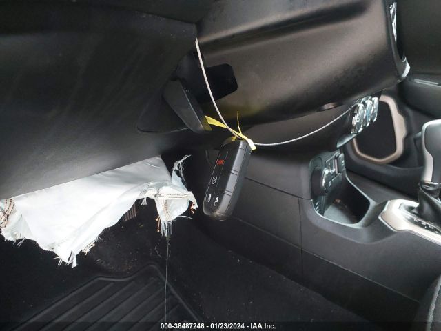 ZACCJBABXHPE85775 Jeep Renegade Sport 4x4