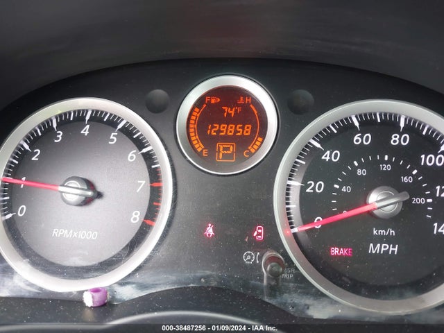 2011 NISSAN SENTRA 2.0SR VIN: 3N1AB6AP2BL642144