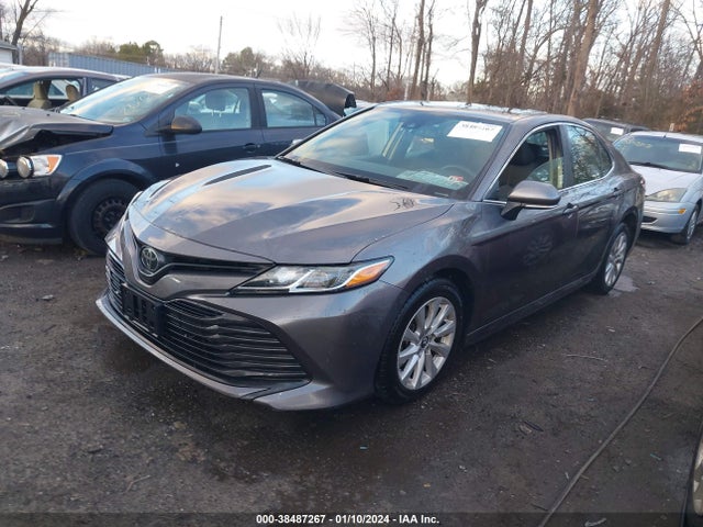 Toyota CAMRY LE 2019 4T1B11HK8KU244259 Image 2