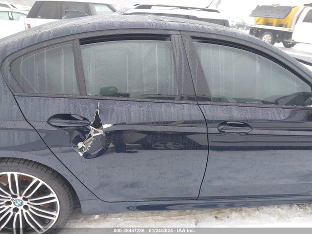 BMW M550i Xdrive 2020 WBAJS7C00LCD42716 Image 12