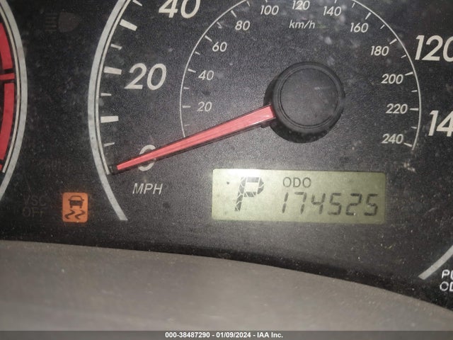 2010 TOYOTA COROLLA LE VIN: JTDBU4EE0AJ077133