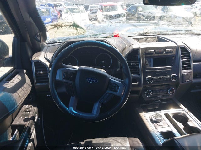 Ford Expedition Xlt 2018 1FMJU1HT6JEA28785 Image 18