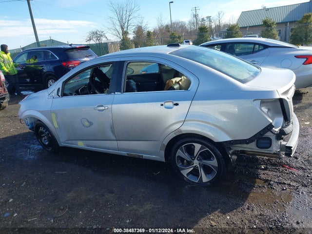 Chevrolet Sonic Premier Auto 2019 1G1JF5SB5K4124199 Image 15