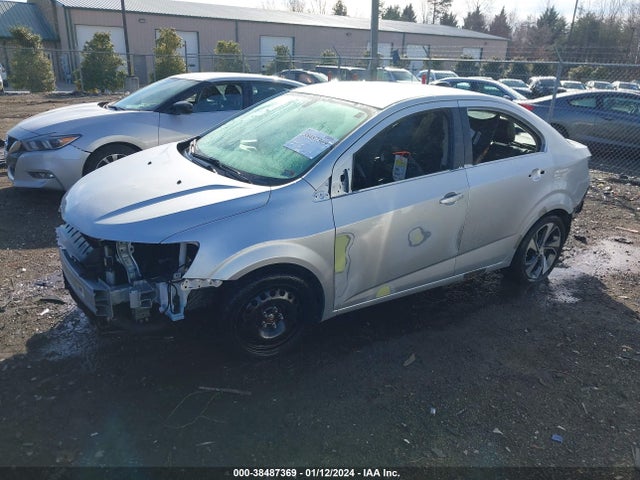 Chevrolet Sonic Premier Auto 2019 1G1JF5SB5K4124199 Image 2