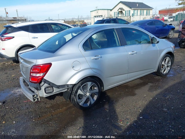 Chevrolet Sonic Premier Auto 2019 1G1JF5SB5K4124199 Image 4