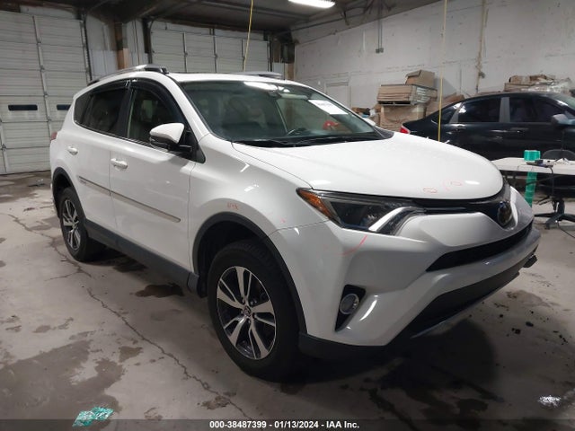 Toyota Rav4 Xle 2018 JTMWFREV3JJ746200 главное изображение