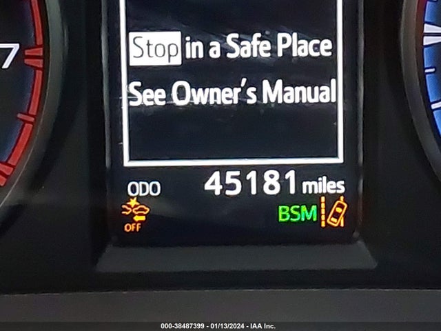 Toyota Rav4 Xle 2018 JTMWFREV3JJ746200 Image 15