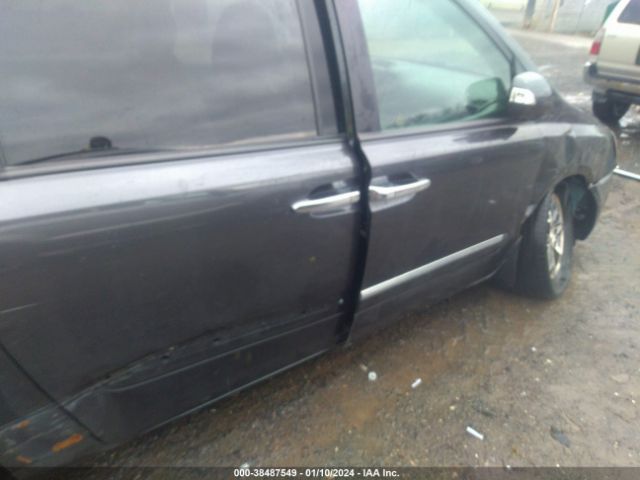 KNDMH4C70E6545453 KIA SEDONA EX