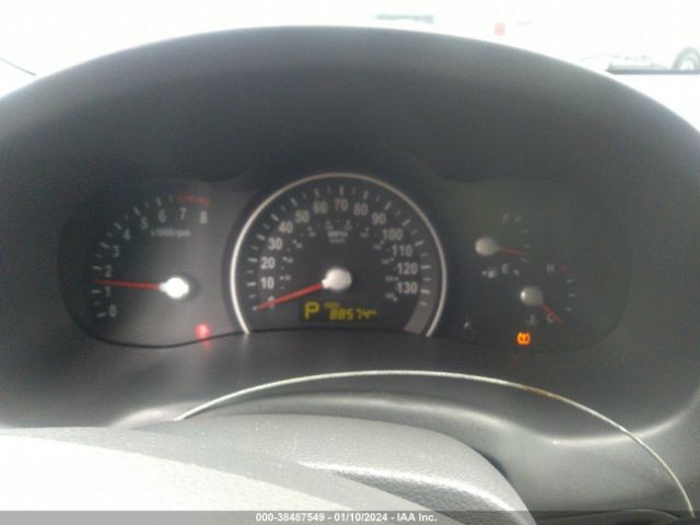 KNDMH4C70E6545453 KIA SEDONA EX