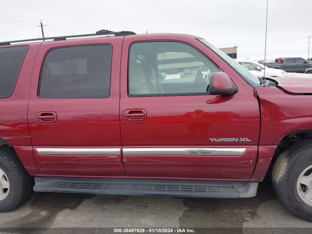 2005 GMC YUKON XL C1500 VIN: 1GKEC16Z15J157406