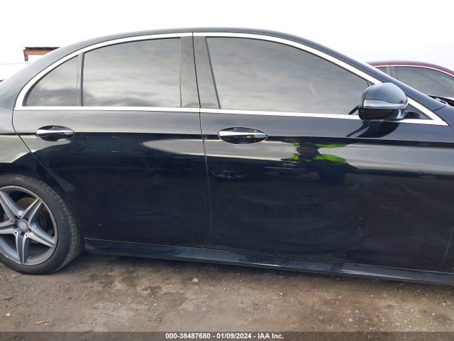 Mercedes-Benz E 300 2017 WDDZF4JB8HA178408 Image 13