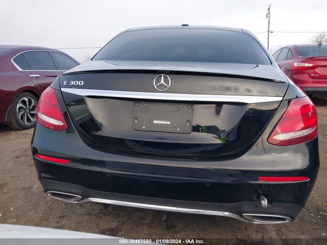 Mercedes-Benz E 300 2017 WDDZF4JB8HA178408 Image 16