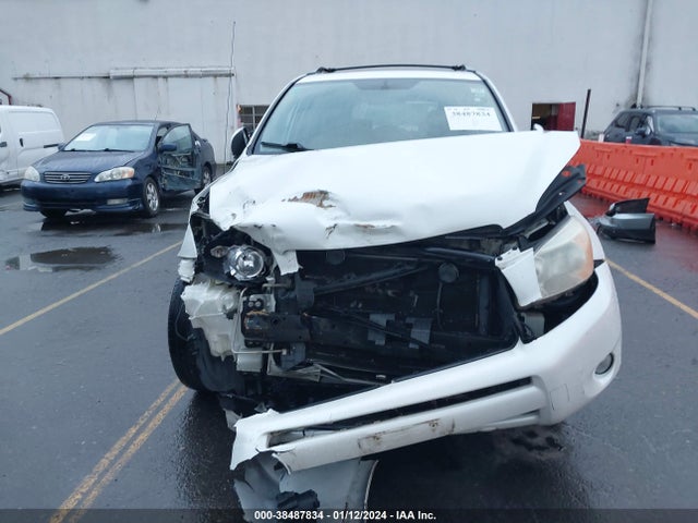 2006 TOYOTA RAV4 LIMITED VIN: JTMBD31V265025518