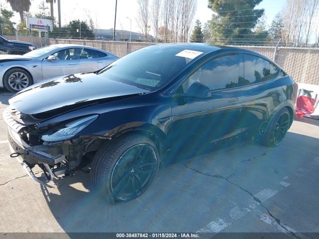 7SAYGDEE5NF440981 Tesla Model Y Long Range Dual Motor All-wheel Drive