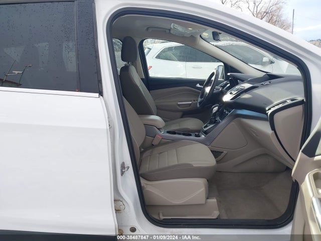 Ford ESCAPE SE 2016 1FMCU9GX7GUB26167 Image 5