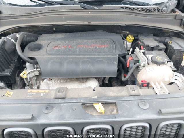 ZACCJBCT3GPD00986 Jeep Renegade Trailhawk