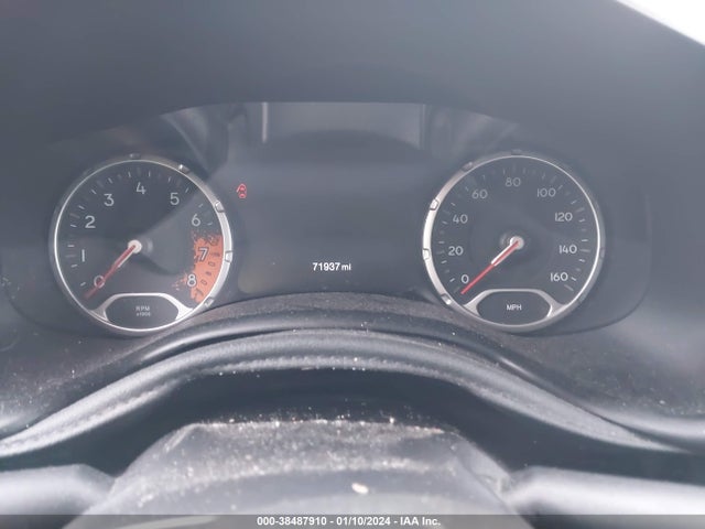 ZACCJBCT3GPD00986 Jeep Renegade Trailhawk