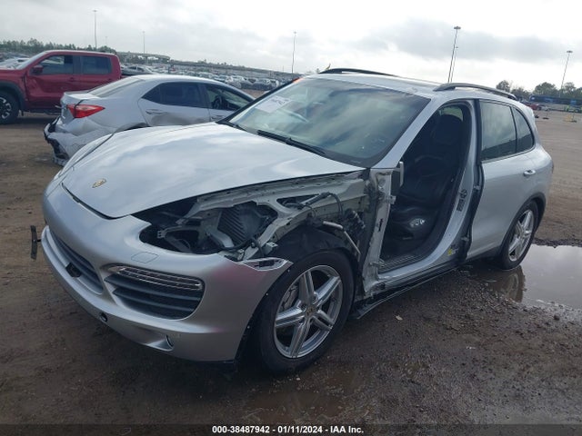 2012 PORSCHE CAYENNE WP1AB2A22CLA40687 Photo 1