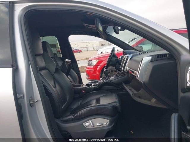 2012 PORSCHE CAYENNE WP1AB2A22CLA40687 Photo 4