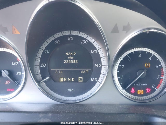 2010 MERCEDES-BENZ C 300 LUXURY/SPORT VIN: WDDGF5EB2AR096978