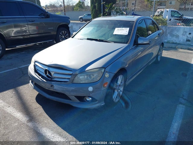 2010 MERCEDES-BENZ C 300 LUXURY/SPORT VIN: WDDGF5EB2AR096978