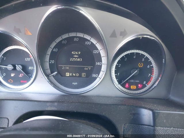 2010 MERCEDES-BENZ C 300 LUXURY/SPORT VIN: WDDGF5EB2AR096978