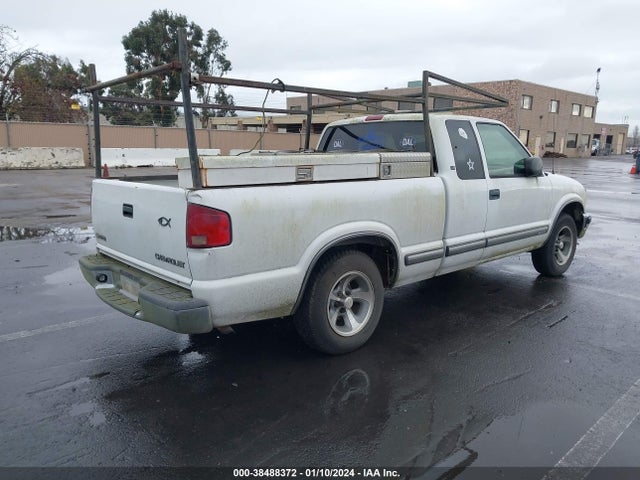 2000 CHEVROLET S-10 LS VIN: 1GCCS1945Y8160455